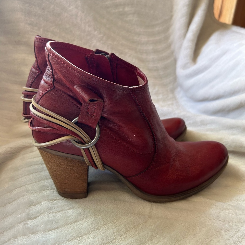 Red Ankle Boots with Chunky Heel and Metallic Accents